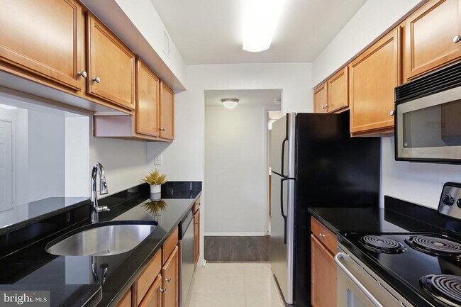 Building Photo - 1710 Abercromby Ct