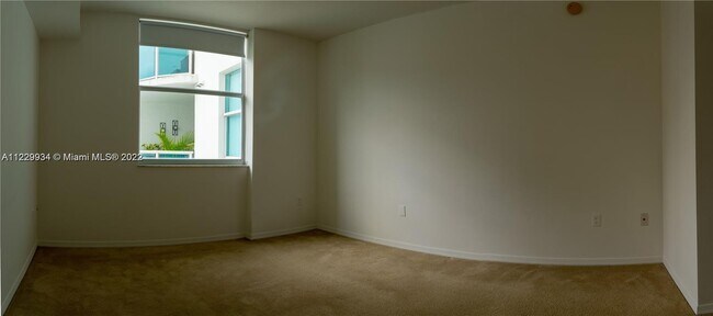 Building Photo - 1723 SW 2nd Ave