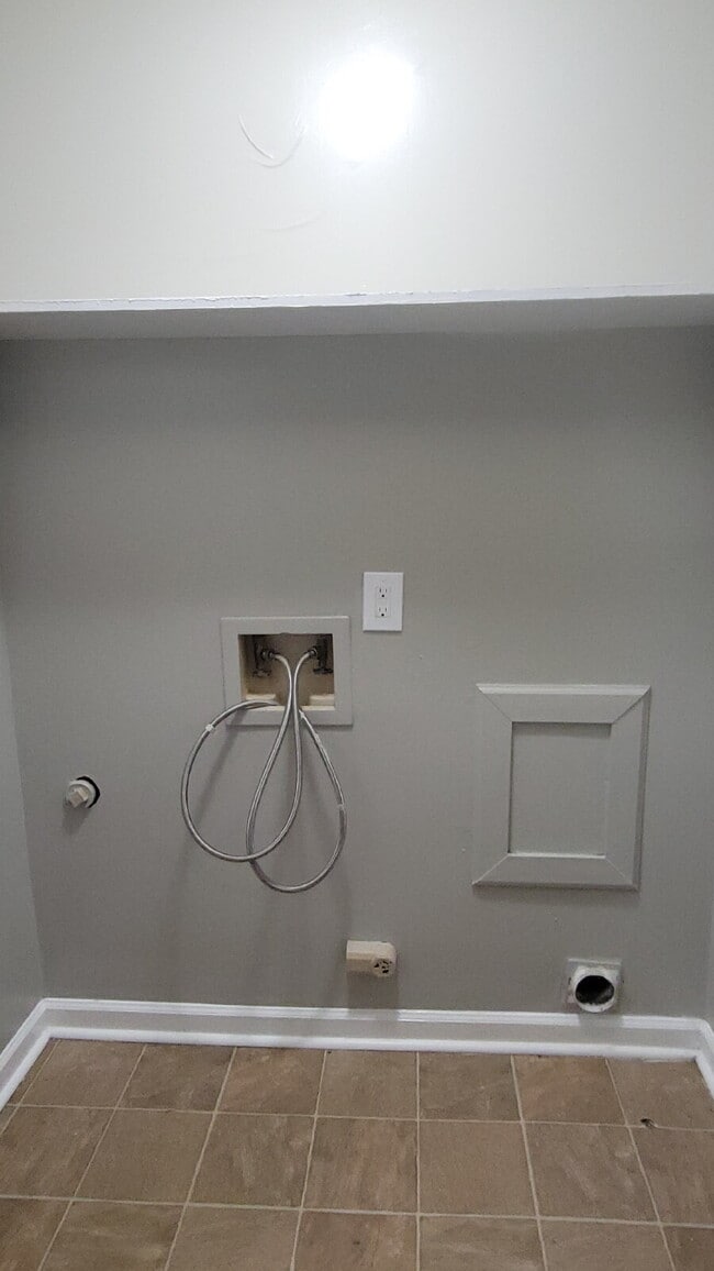 Building Photo - 1506 Ascent Trail NW