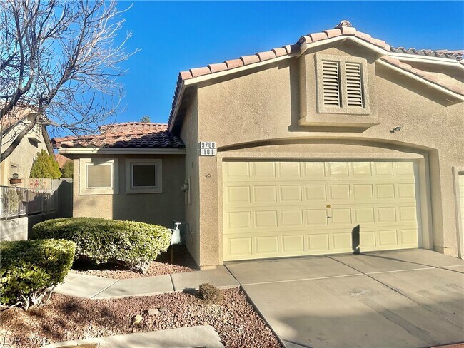 Building Photo - 9708 Fionna Ln