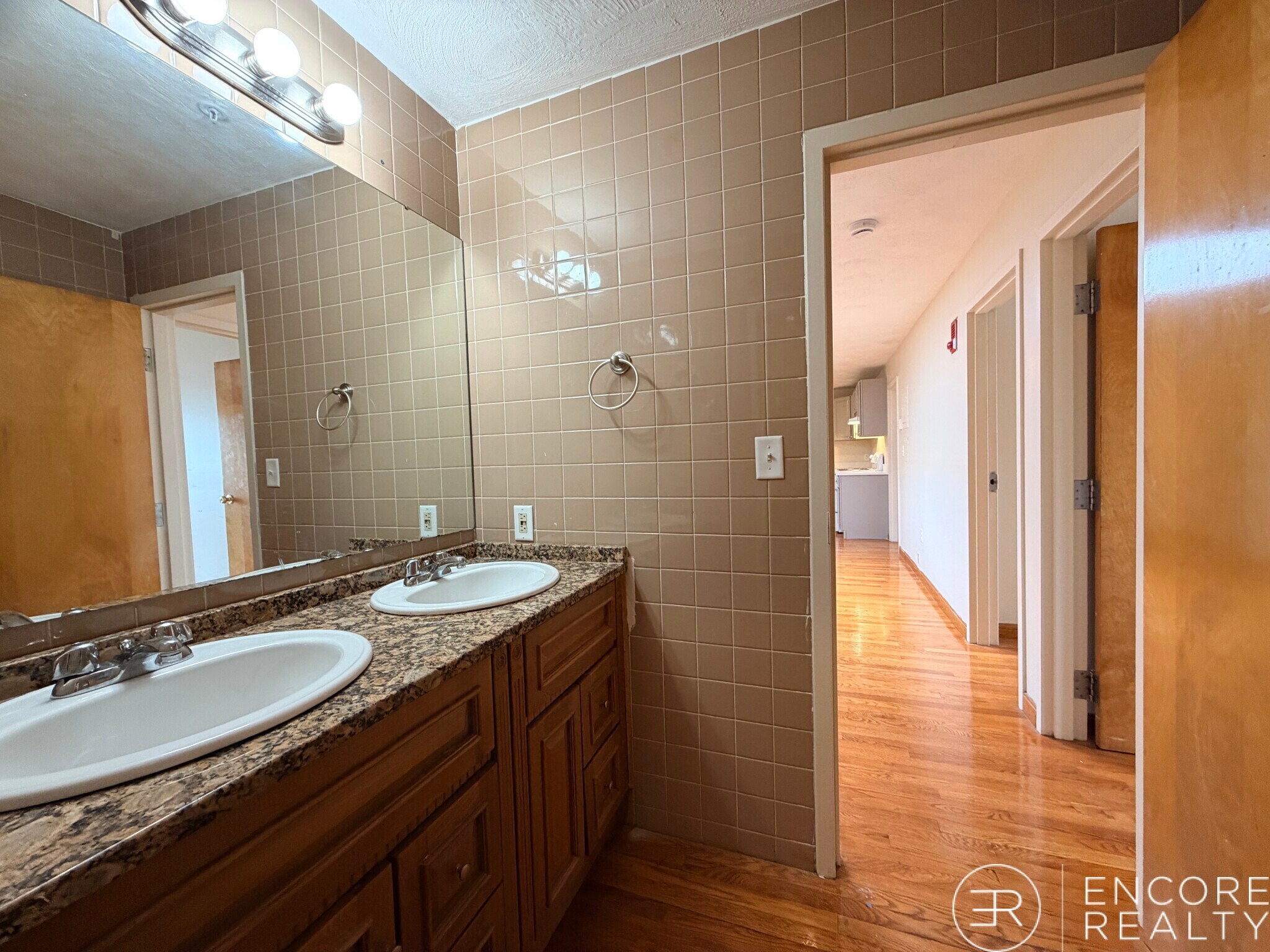 Building Photo - 1110 Commonwealth Ave