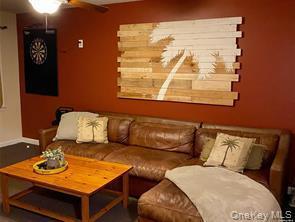 Building Photo - 514 E Park Ave