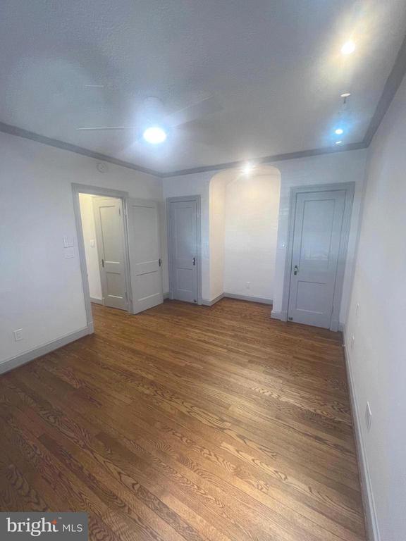 Building Photo - 715 S Washington St