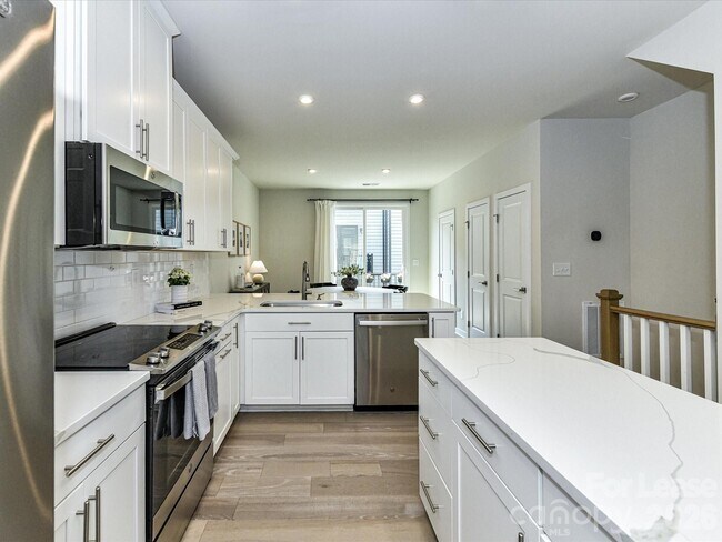 Building Photo - 408 Tristram Ln