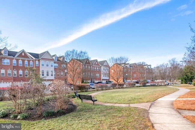 Building Photo - 2887 Falkirk Alley