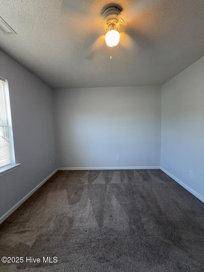 Building Photo - 807 Timberlake Trail