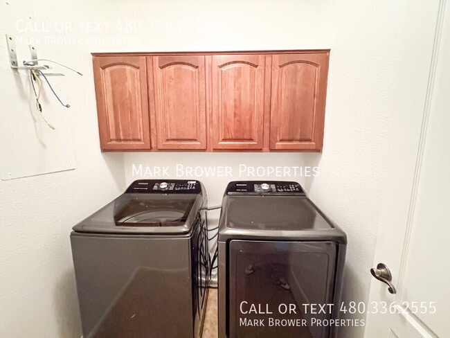 Building Photo - 21657 Dietz Dr