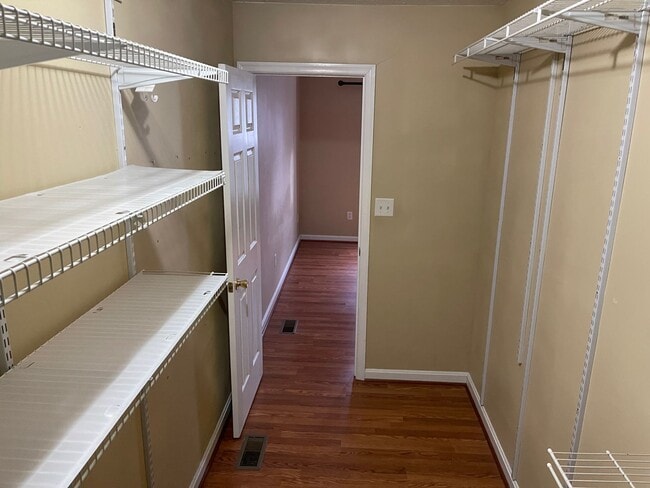 Building Photo - Coming soon! Cozy 3 Bedroom Near the Water!