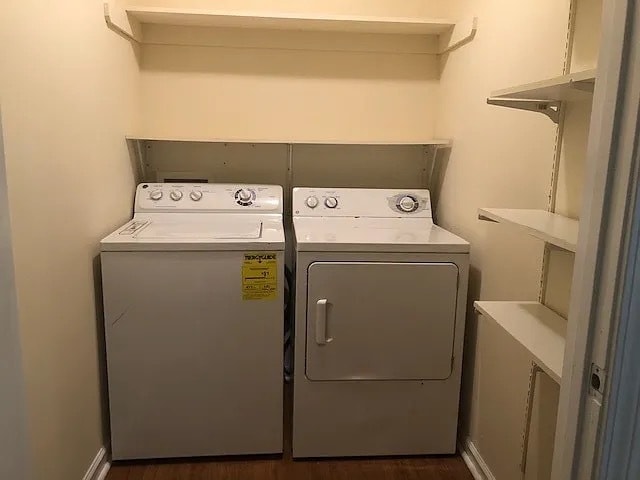 Building Photo - 704 Guinevere Ct