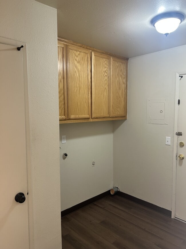 Building Photo - 3000 Keller St