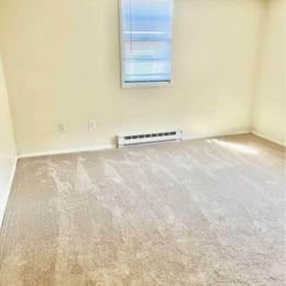 Building Photo - 870 Haverhill St