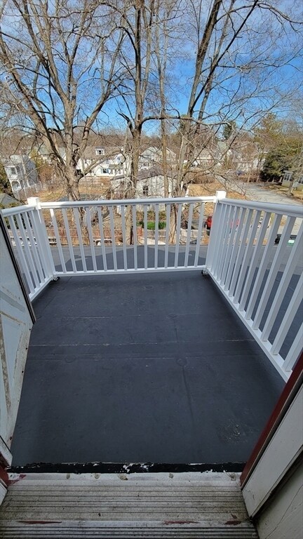 Building Photo - 10 Marion St