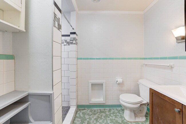 Building Photo - 4121 NW 20th St