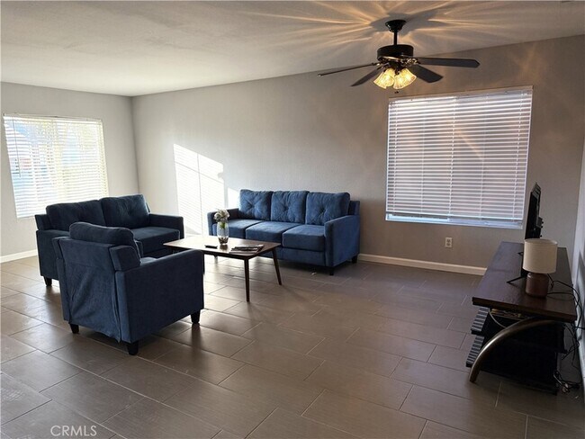 Building Photo - 1462 Nutmey Ln