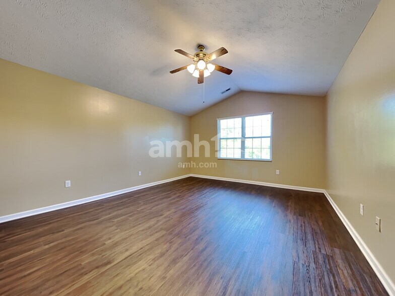 Building Photo - 7730 Hillsdowne Cir