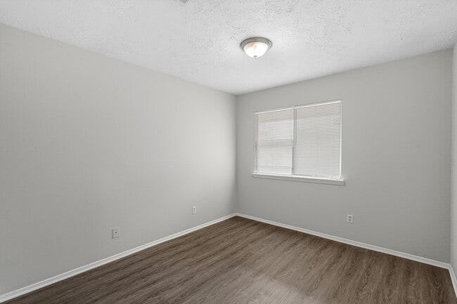 Building Photo - 15011 Tipcrest St