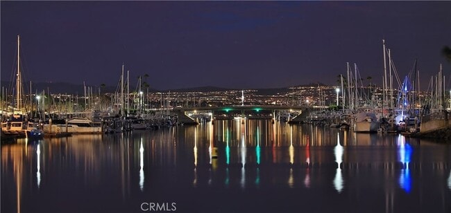 Building Photo - 765 Doheny Way