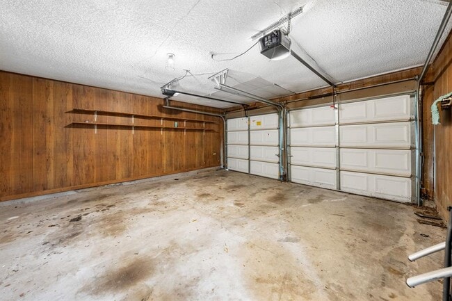 Building Photo - 3222 Tamarron Blvd