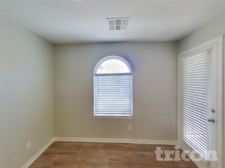 Building Photo - 8920 Dorrell Ln