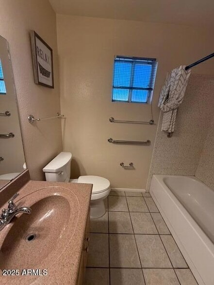 Building Photo - 1105 W Juanita Ave