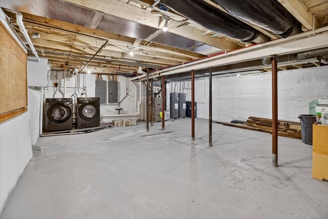 Building Photo - 509 McDonald St