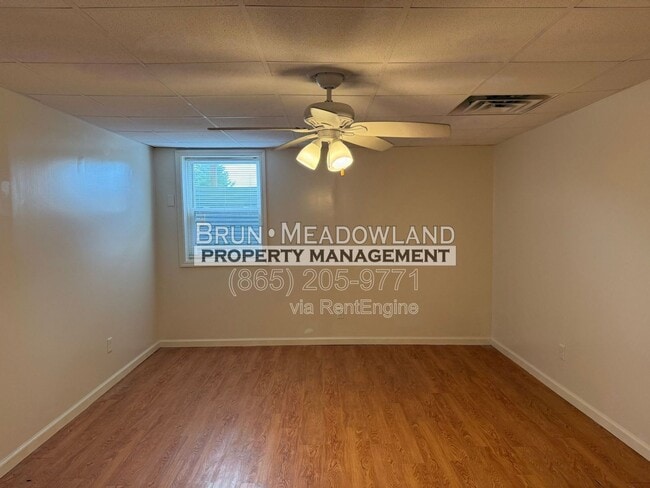 Building Photo - 1825 Meadowland Ln