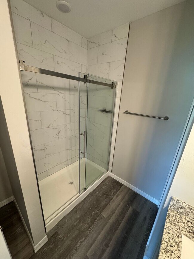 Building Photo - 1153 Oceanic Rd