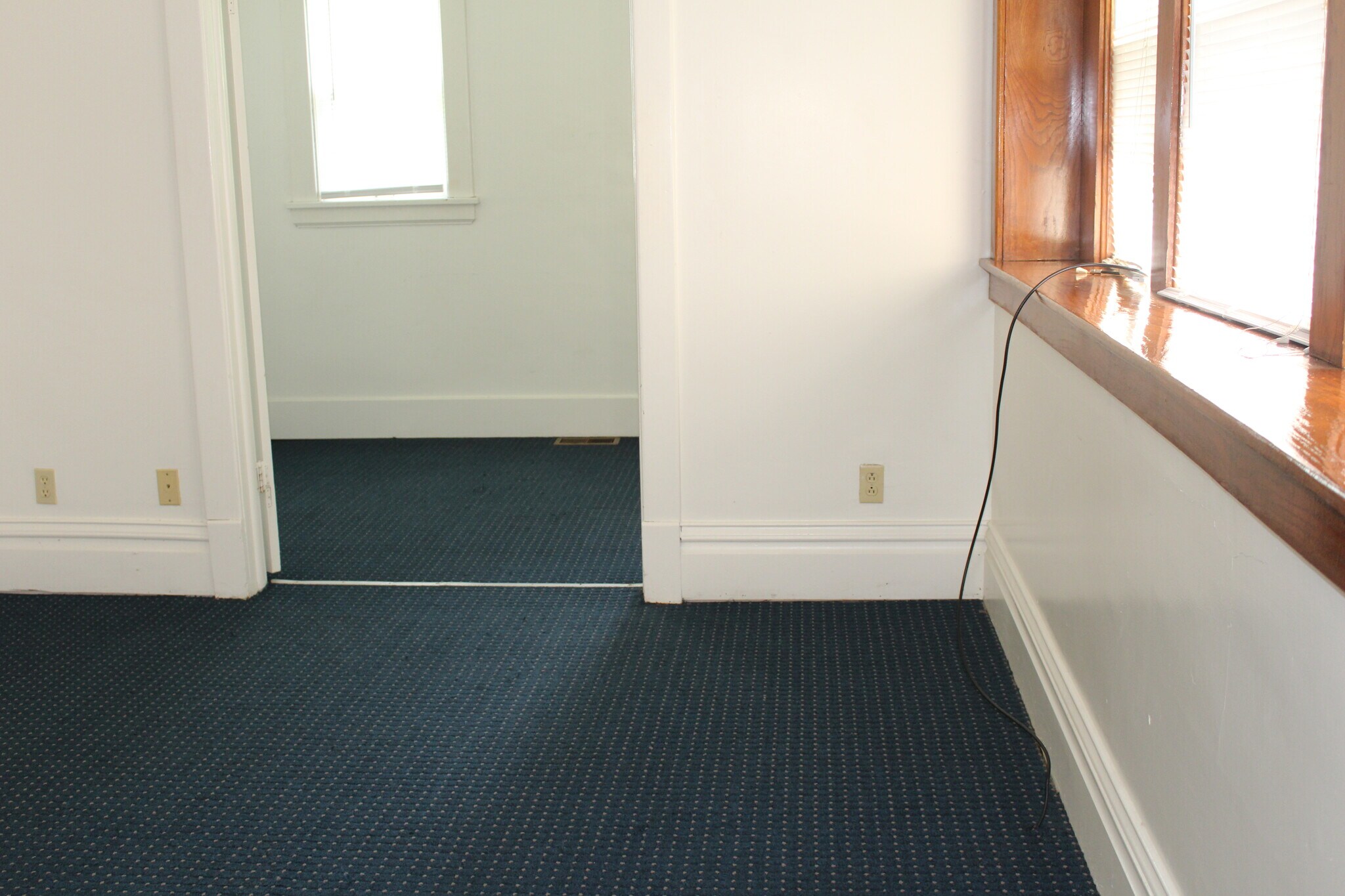 Building Photo - 514 Wheaton Ave