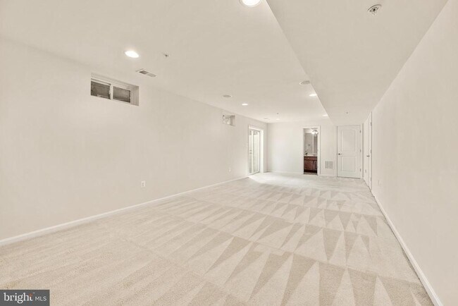 Building Photo - 406 Bricker Dr