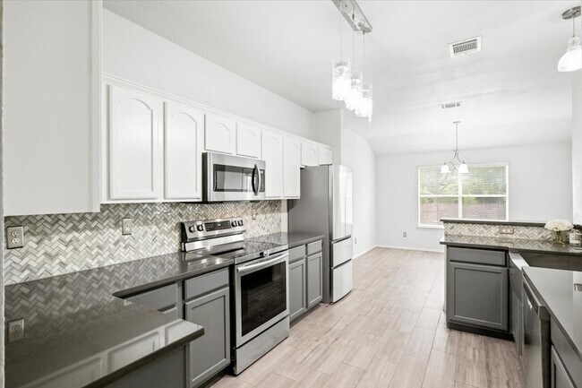Building Photo - 416 Ponderosa Trail