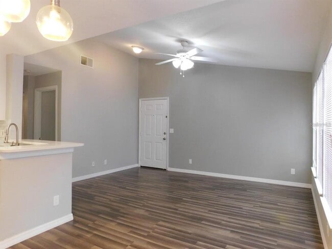 Building Photo - 1077 S Hiawassee Rd