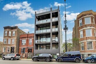 Building Photo - 2547 W Augusta Blvd