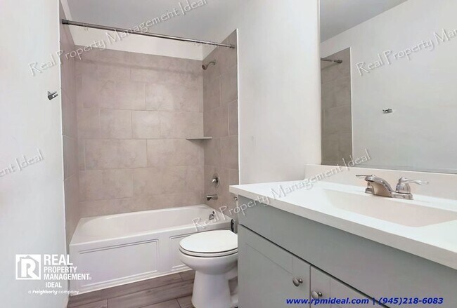 Building Photo - $2,300 - 4bed/ 2Bath - Stunning house in F...