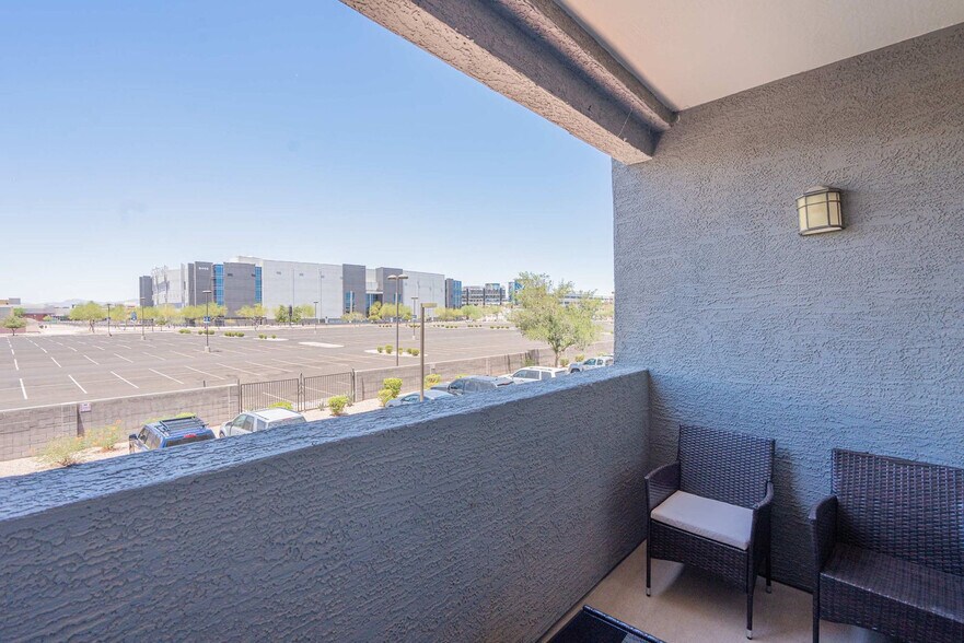 Building Photo - 6610 N 93rd Ave