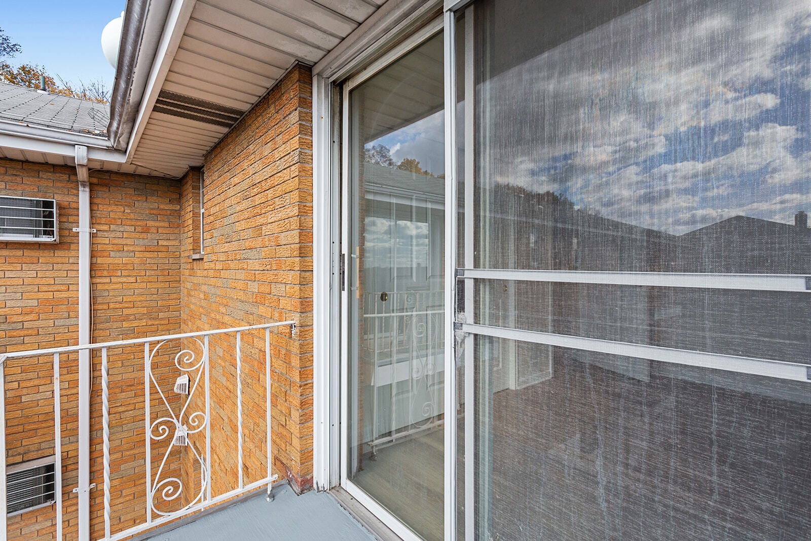 Building Photo - 145 Arnot St