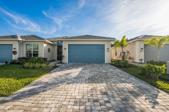 Building Photo - Brand-New 2025 Villa in Seven Shores – 2BR + Den / 2BA – Luxury Coastal Living