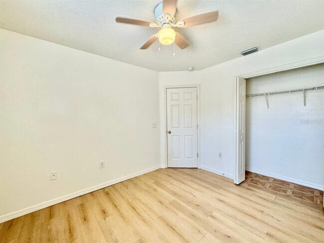 Building Photo - 22537 Roderick Dr