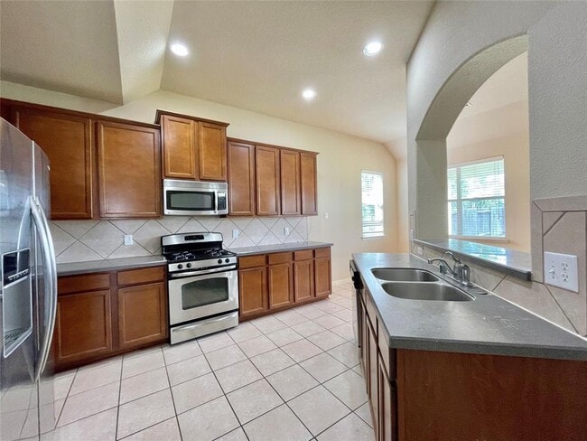 Building Photo - 25306 Basil Brook Ct