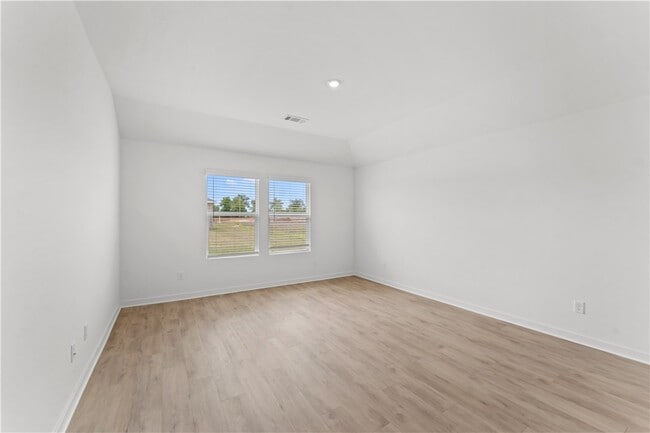 Building Photo - 3060 Laredo Ln