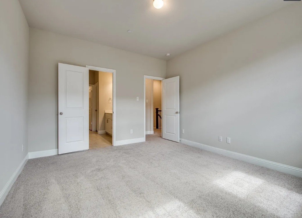 Building Photo - 4176 Kearsage Dr