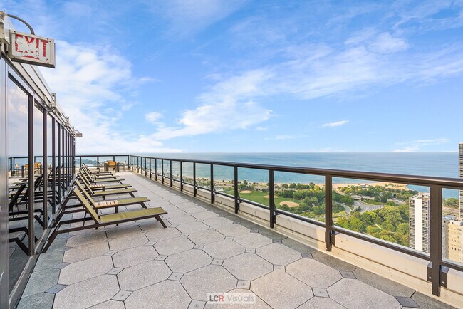 Building Photo - 1560 N Sandburg Terrace