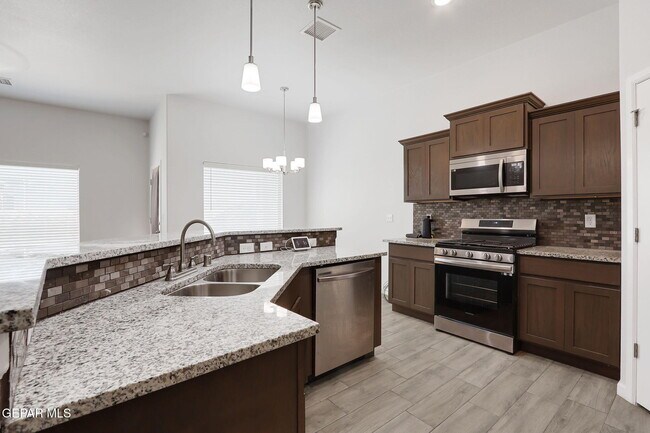 Building Photo - 1122 Gallium Ave