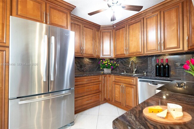Building Photo - 3049 Wolverton C
