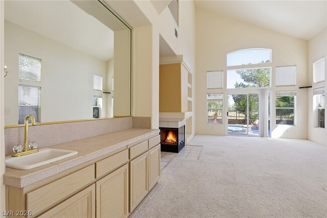 Building Photo - 9236 Eagle Ridge Dr