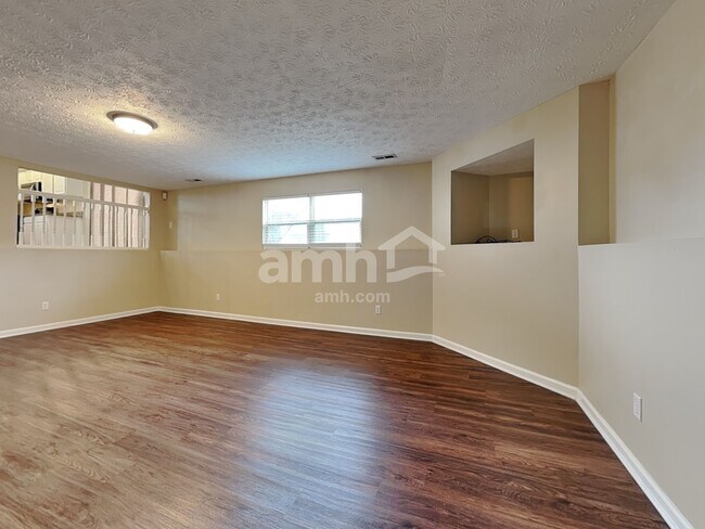 Building Photo - 6845 Watergreen Ct