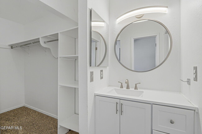 Building Photo - 12608 Gilded Sun Dr