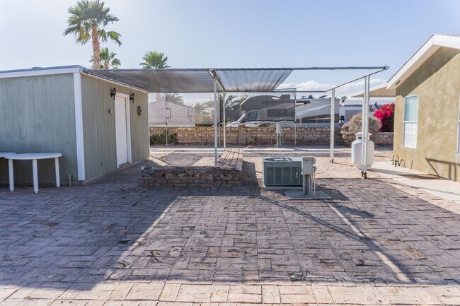 Building Photo - Cozy & Bright Manufactured Home in Fortuna...