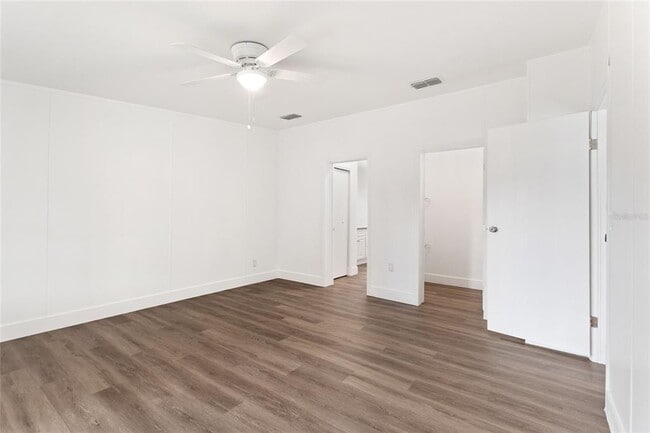 Building Photo - 486 Lindsey Dr