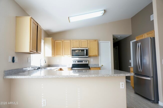 Building Photo - 3033 E Hononegh Dr