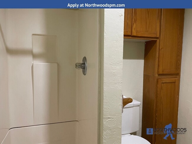 Building Photo - Cozy Studio Apartment